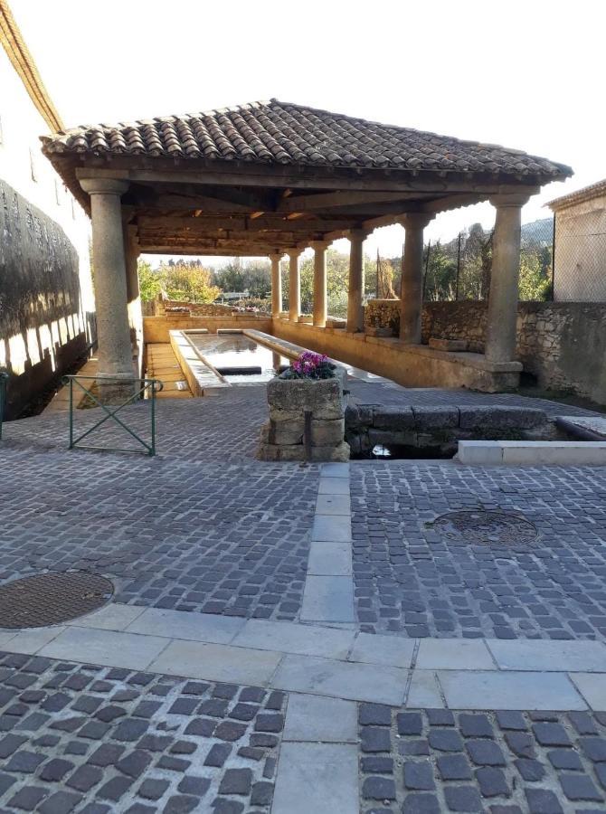 Le Cabanon De Lea Apartment Tavel Exterior photo