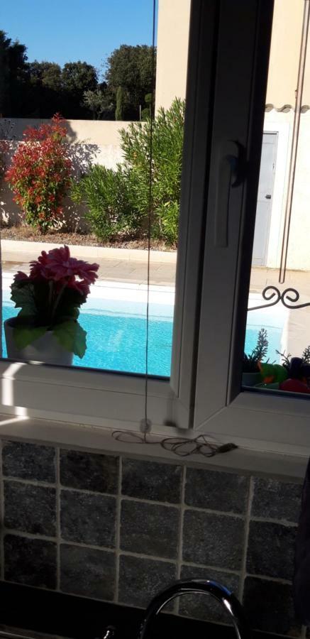 Le Cabanon De Lea Apartment Tavel Exterior photo